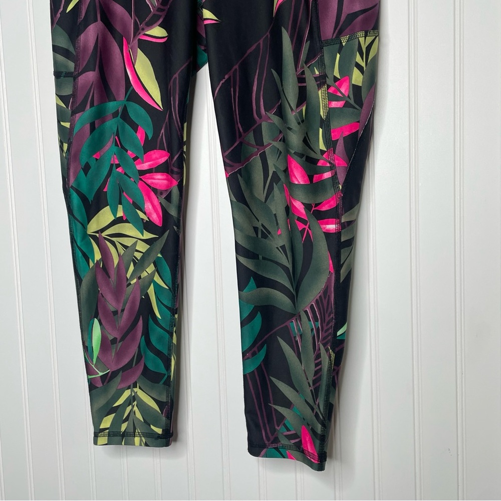 Xersion Tropical Print 7/8 Ankle Leggings - Picture 3 of 8